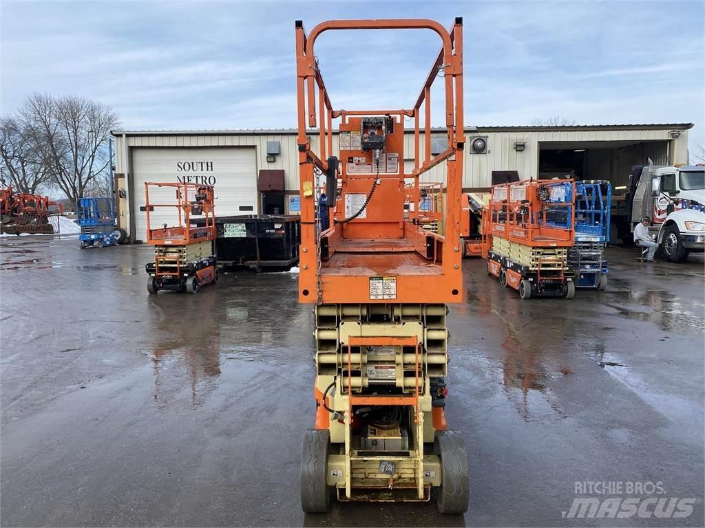 JLG 2632ES Žirkliniai keltuvai