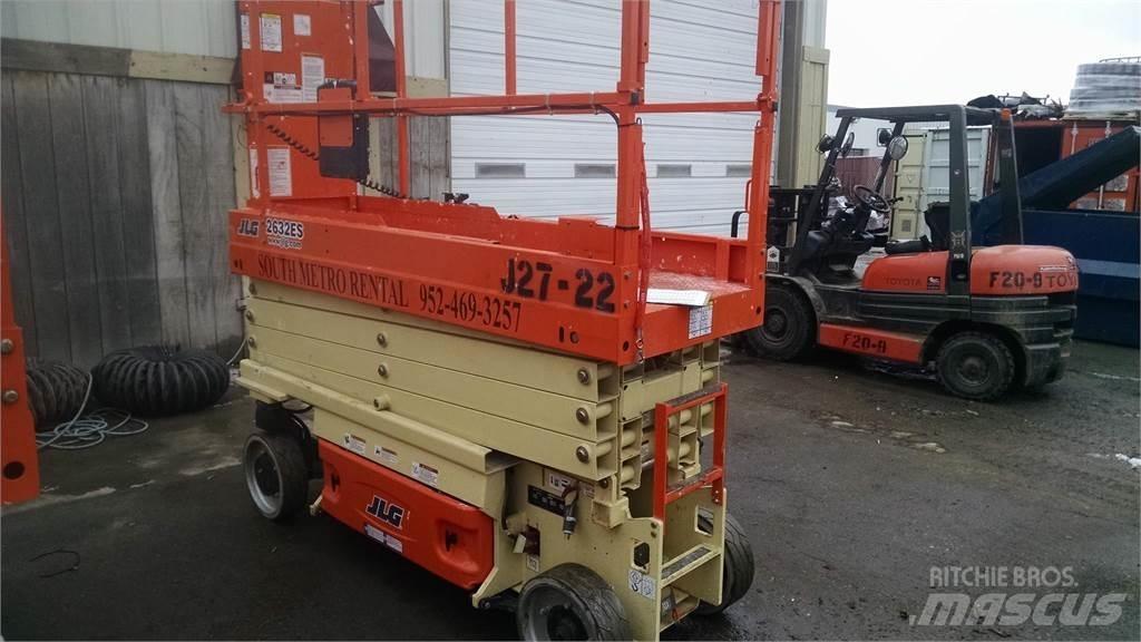 JLG 2632ES Žirkliniai keltuvai