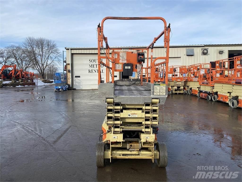 JLG 3246ES Žirkliniai keltuvai
