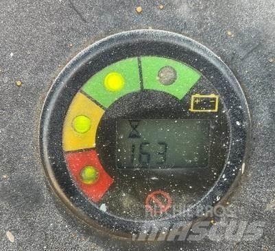 JLG 3248RS Žirkliniai keltuvai