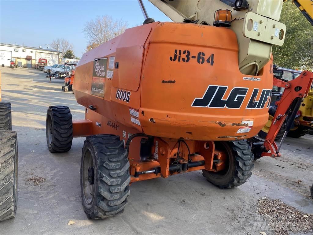 JLG 600S Teleskopiniai keltuvai