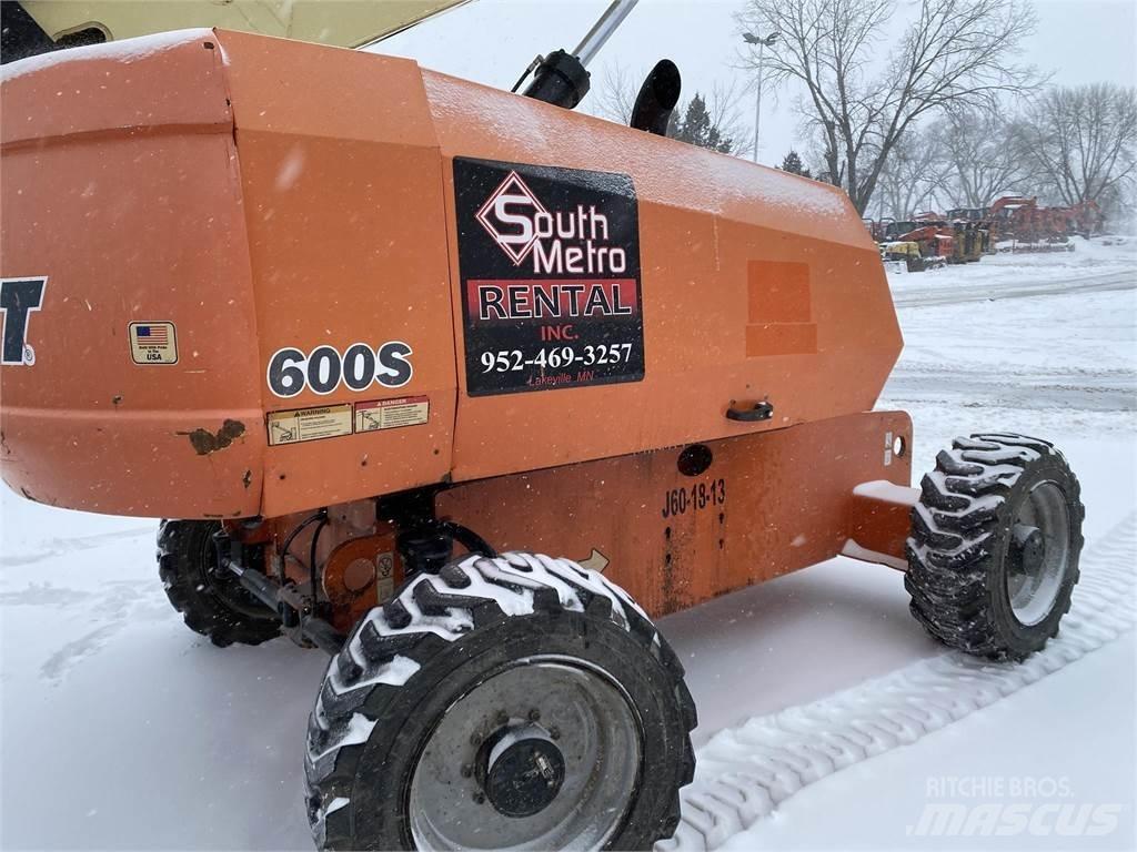 JLG 600S Teleskopiniai keltuvai