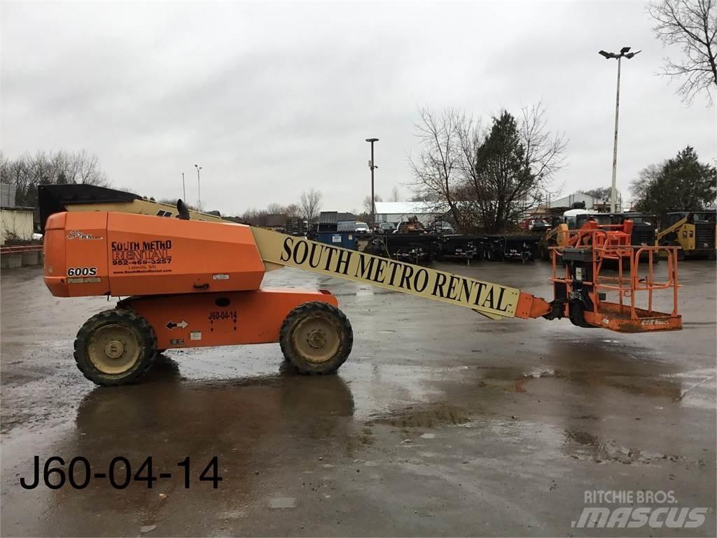 JLG 600S Teleskopiniai keltuvai