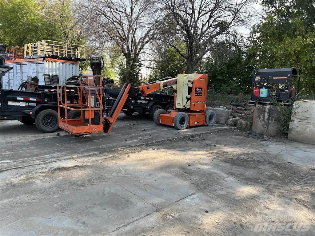 JLG E300AJP Alkūniniai keltuvai