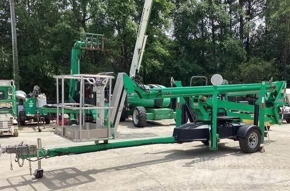 JLG T500J Ant priekabų montuojamos kėlimo platformos