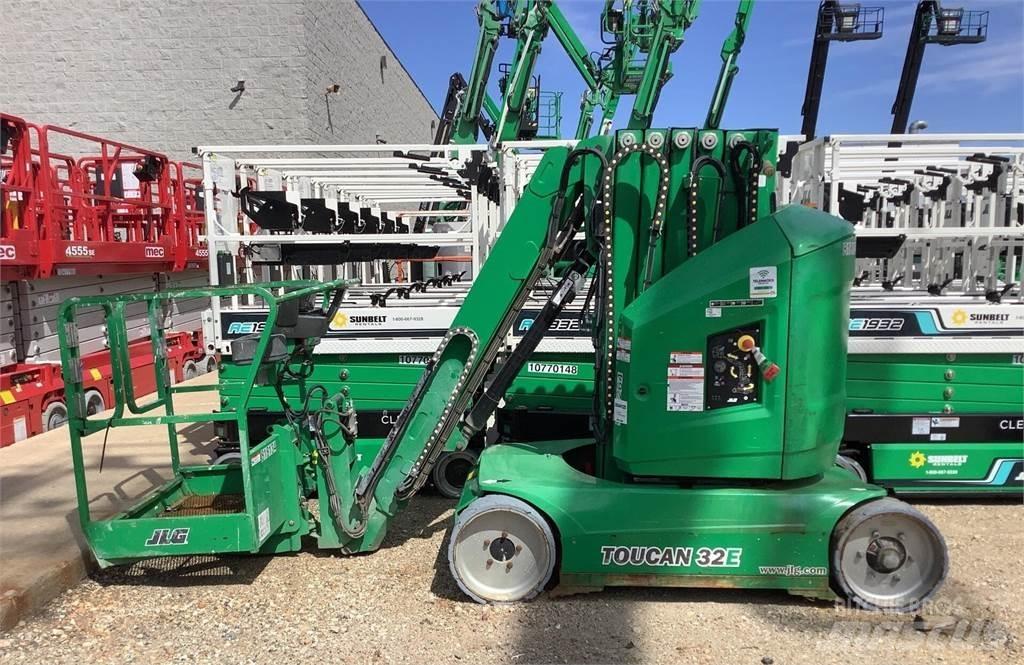 JLG TOUCAN 32E Vertikalūs stiebiniai keltuvai