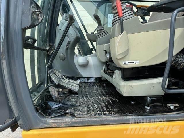 John Deere 210G LC Vikšriniai ekskavatoriai