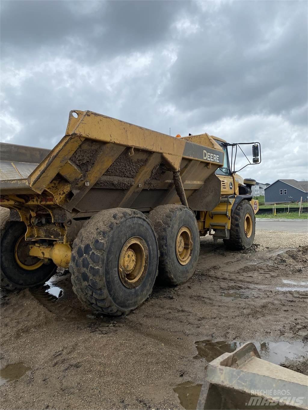John Deere 300D Karjeriniai savivarčiai