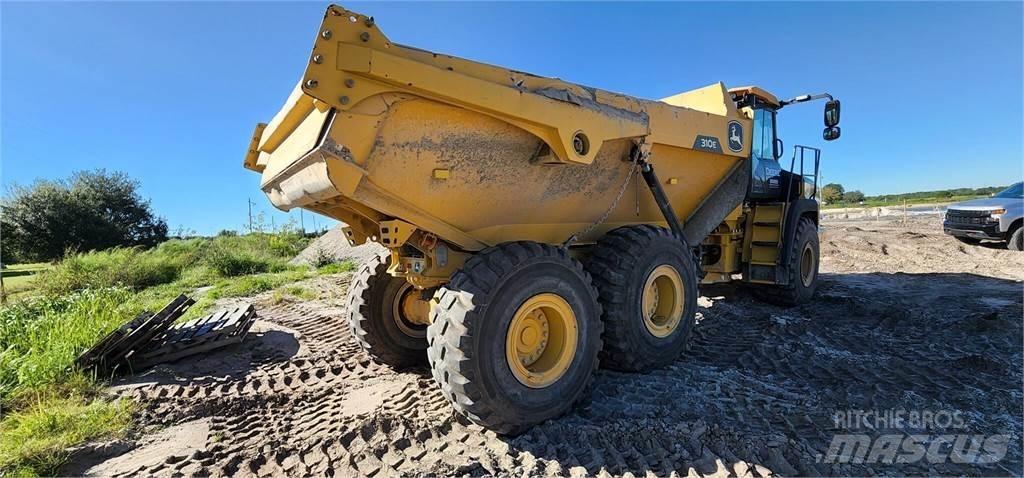 John Deere 310E Karjeriniai savivarčiai