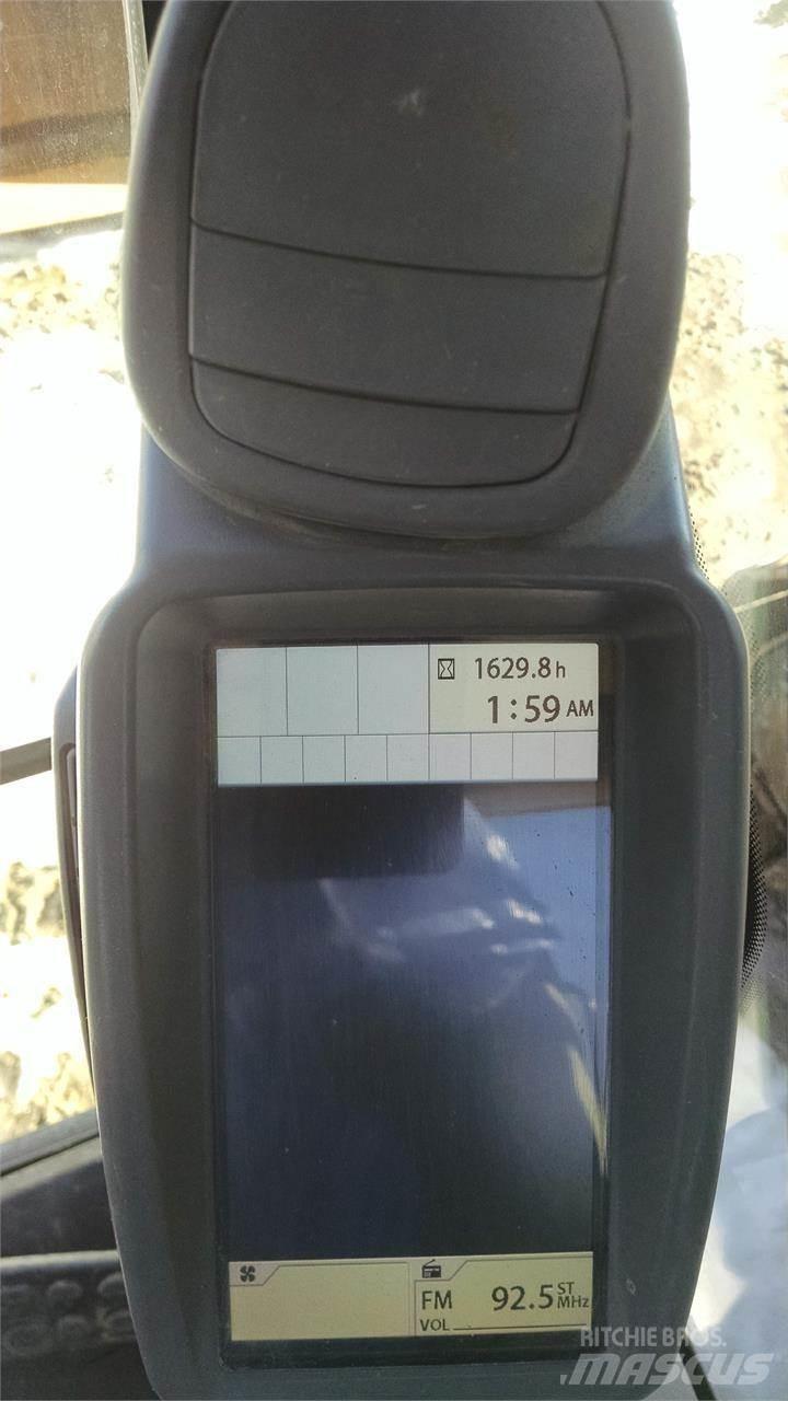 John Deere 470G LC Vikšriniai ekskavatoriai