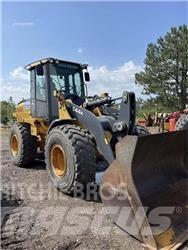 John Deere 544K Naudoti ratiniai krautuvai