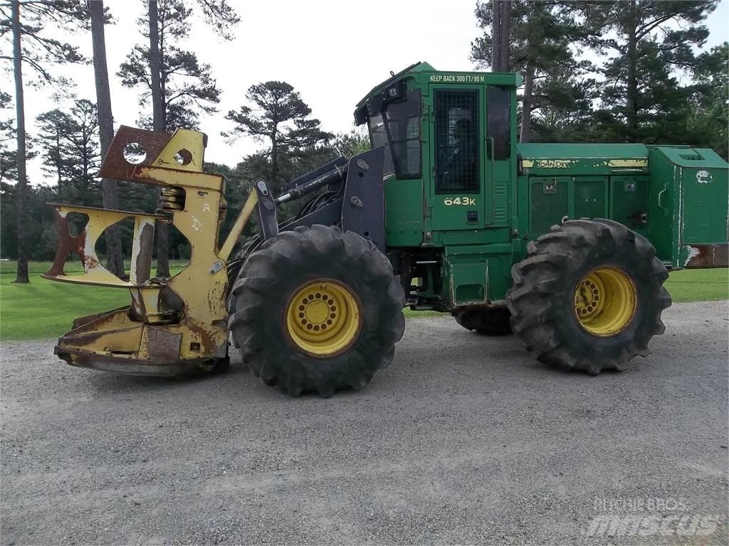 John Deere 643K Miško pjovimo technika