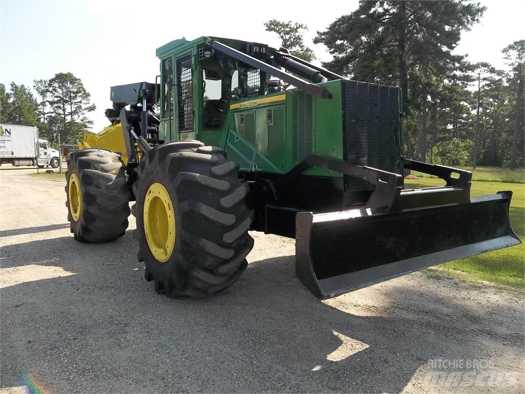 John Deere 648H Skiedrovežiai
