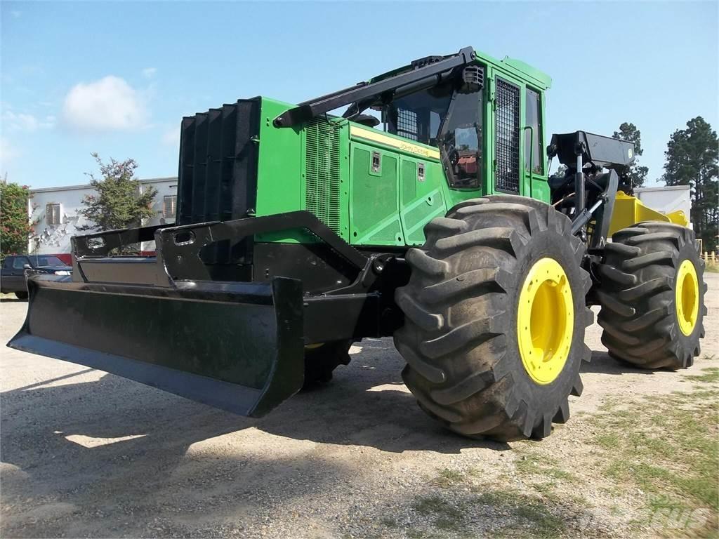 John Deere 648H Skiedrovežiai