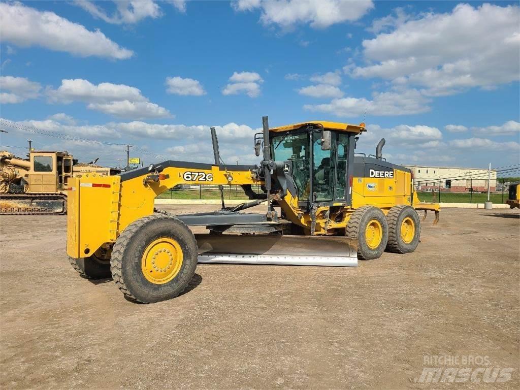 John Deere 672G Greideriai