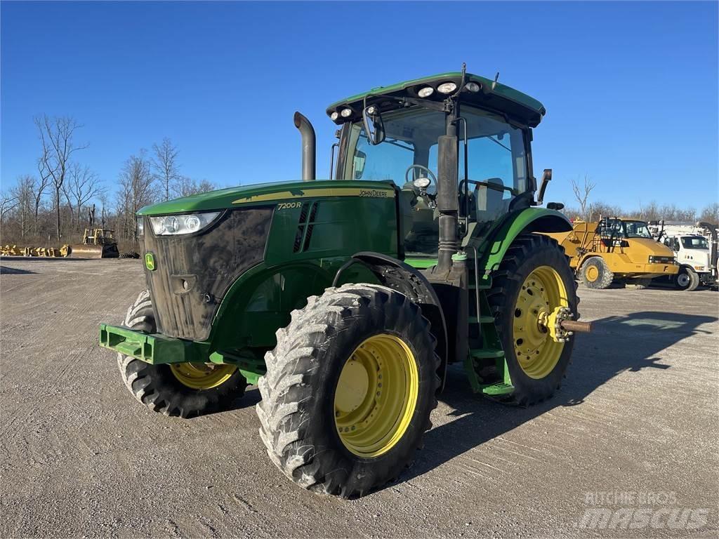 John Deere 7200R Traktoriai