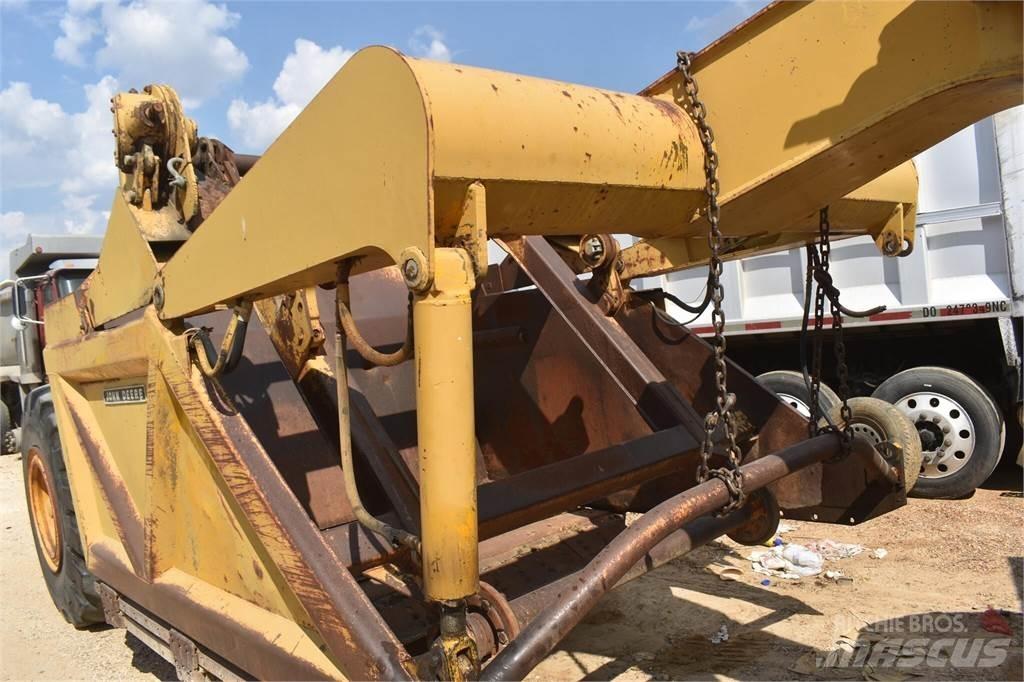 John Deere 760A Frezos