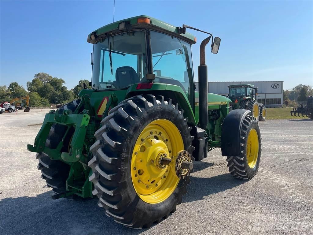 John Deere 8200 Traktoriai