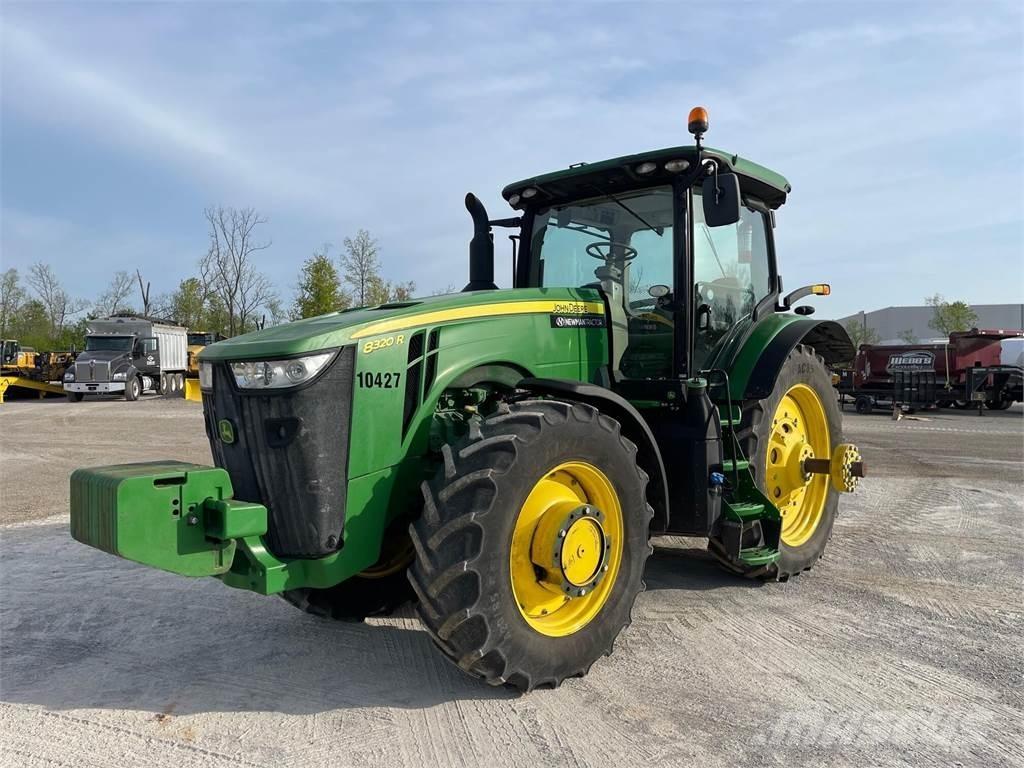 John Deere 8320R Traktoriai