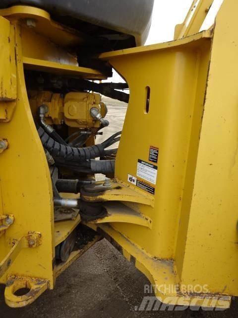 John Deere 844J Naudoti ratiniai krautuvai