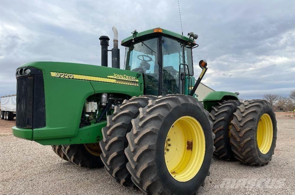 John Deere 9220 Traktoriai