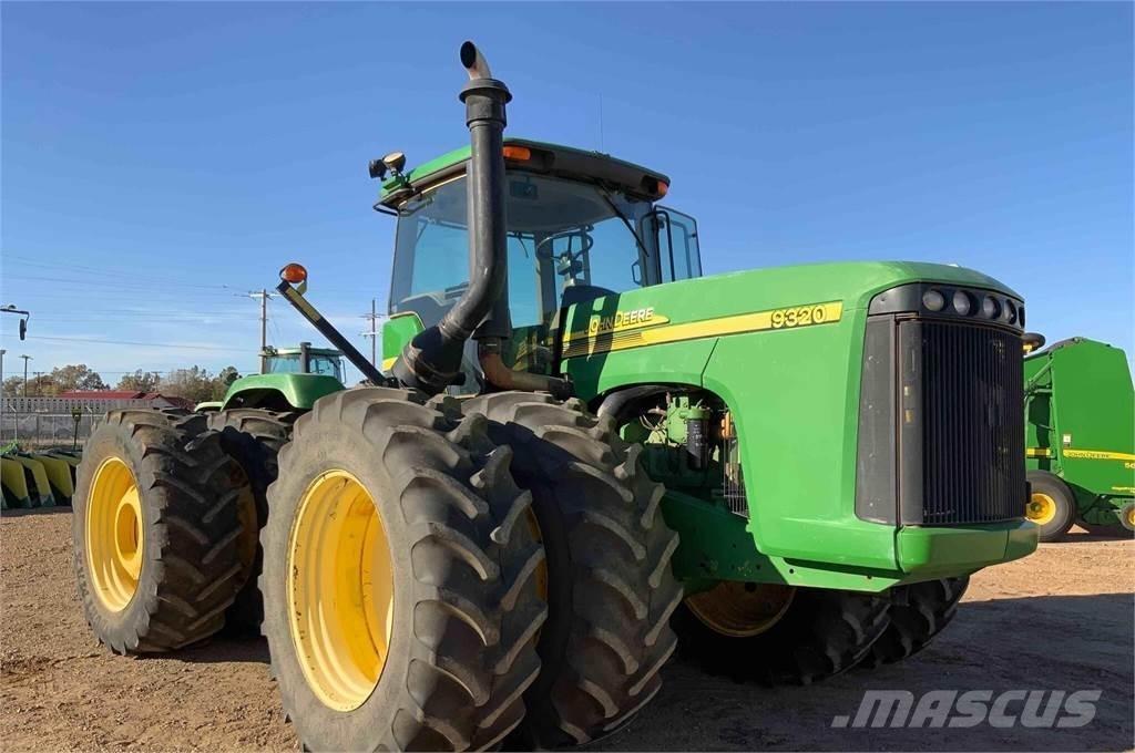 John Deere 9320 Traktoriai
