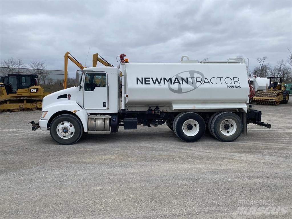 Kenworth T300 Vandens sunkvežimiai