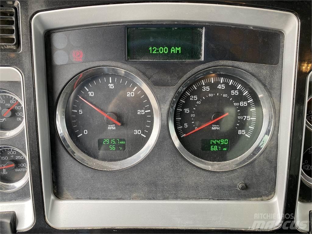 Kenworth T440 Vandens sunkvežimiai