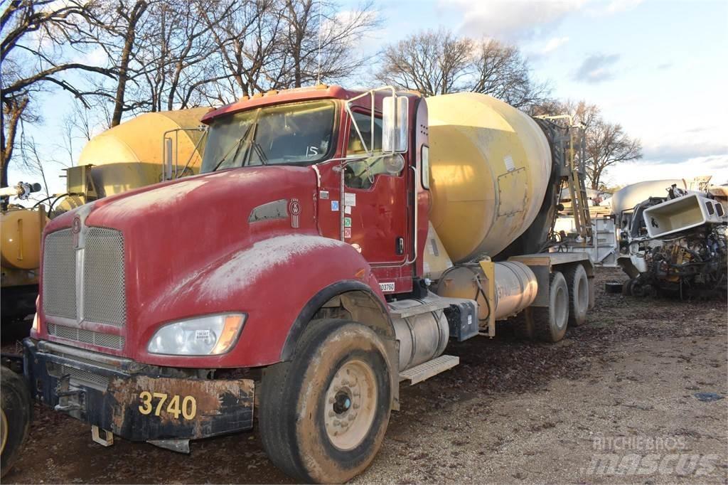 Kenworth T440 Betonvežiai