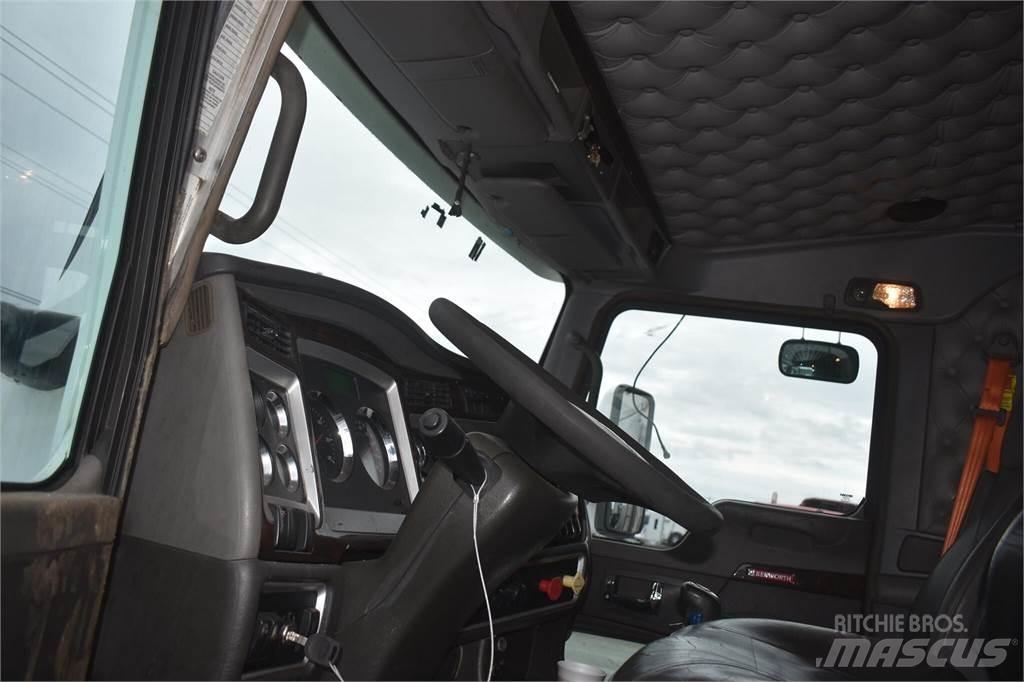Kenworth T660 Savivarčių priekabų vilkikai
