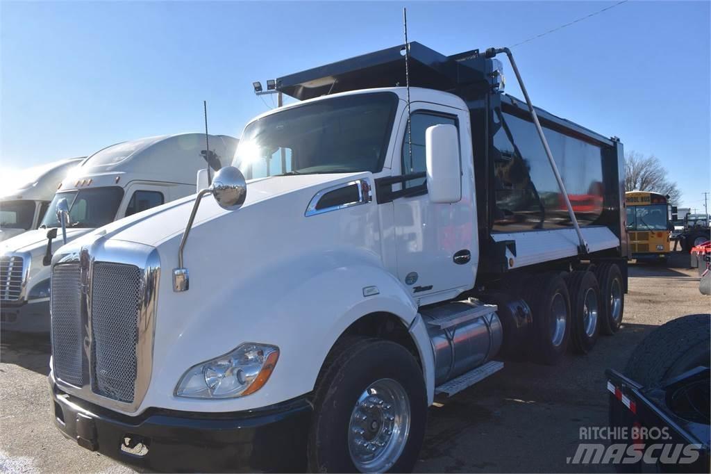 Kenworth T680 Savivarčių priekabų vilkikai