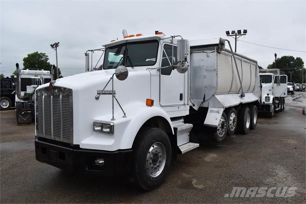 Kenworth T800 Savivarčių priekabų vilkikai