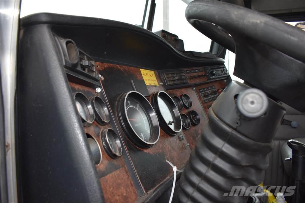 Kenworth T800 Savivarčių priekabų vilkikai