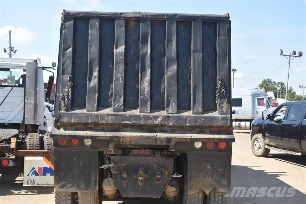 Kenworth T800 Savivarčių priekabų vilkikai