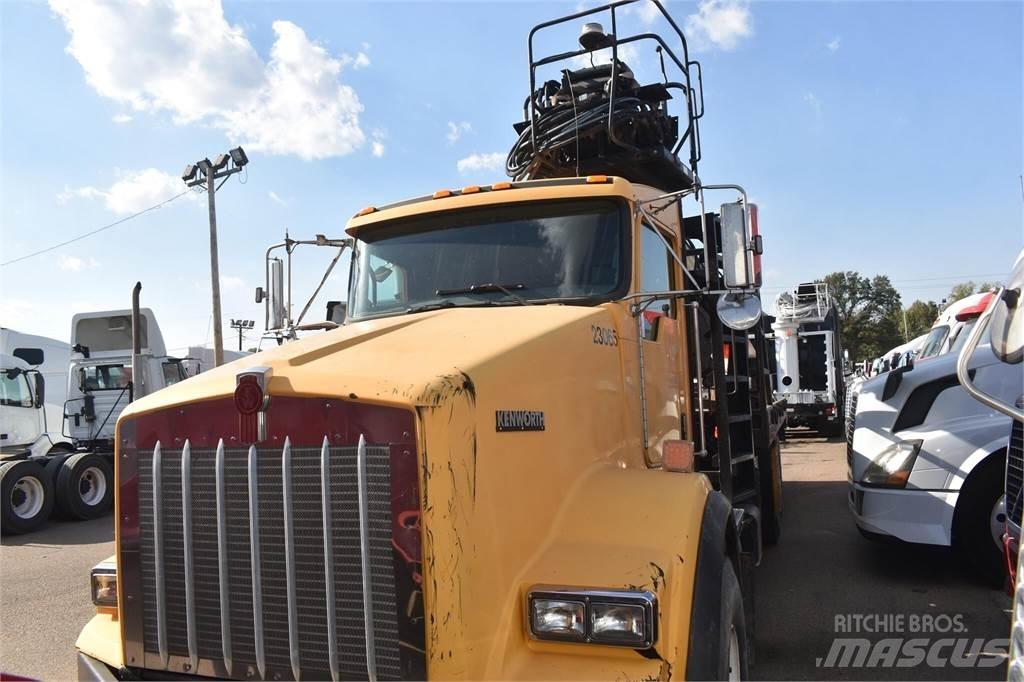 Kenworth T800 Automobiliniai kranai