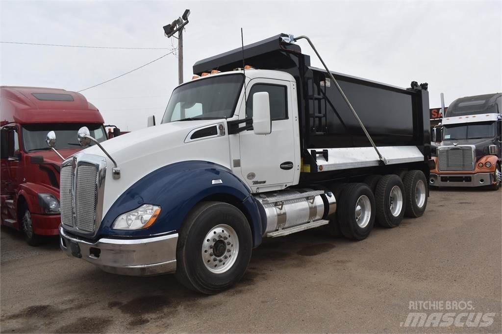 Kenworth T880 Savivarčių priekabų vilkikai