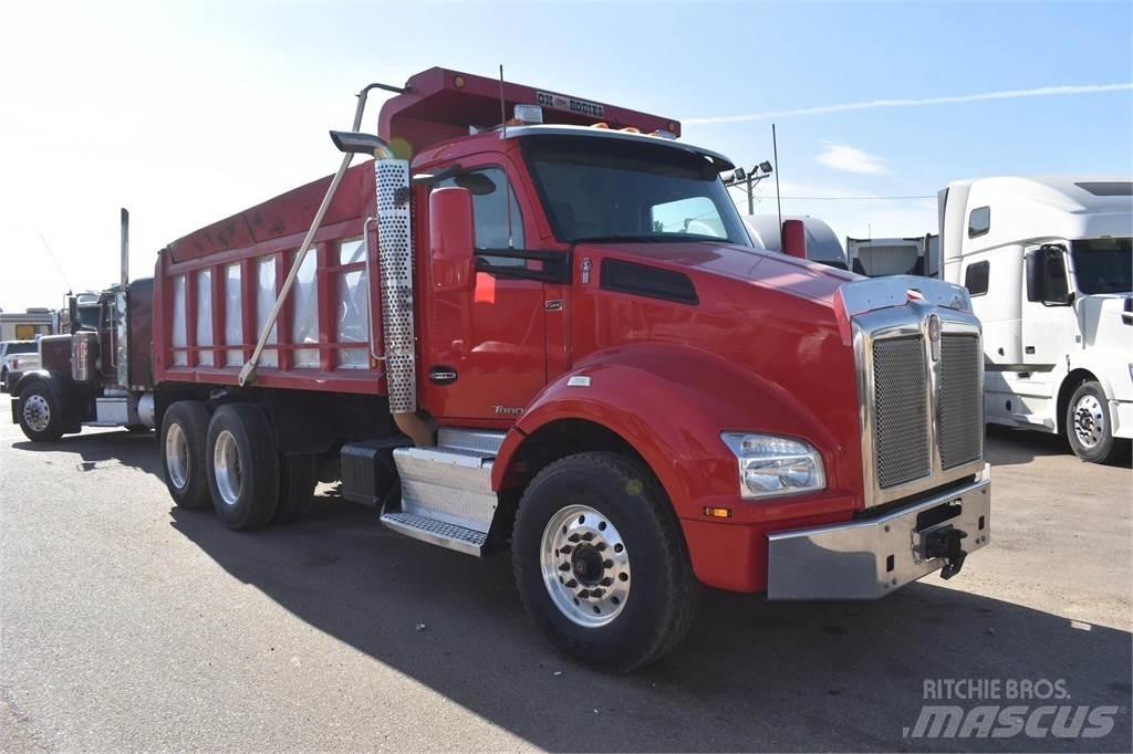 Kenworth T880 Savivarčių priekabų vilkikai