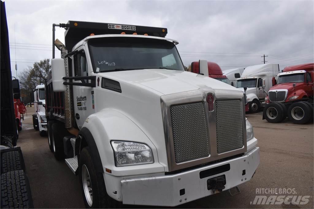 Kenworth T880 Savivarčių priekabų vilkikai