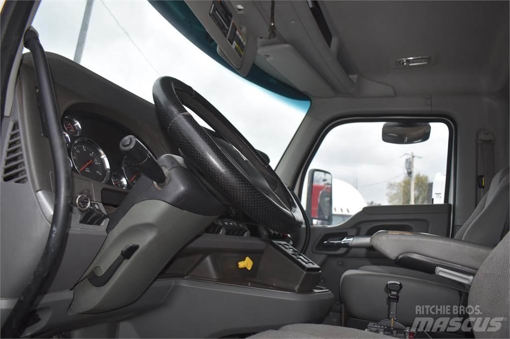 Kenworth T880 Savivarčių priekabų vilkikai