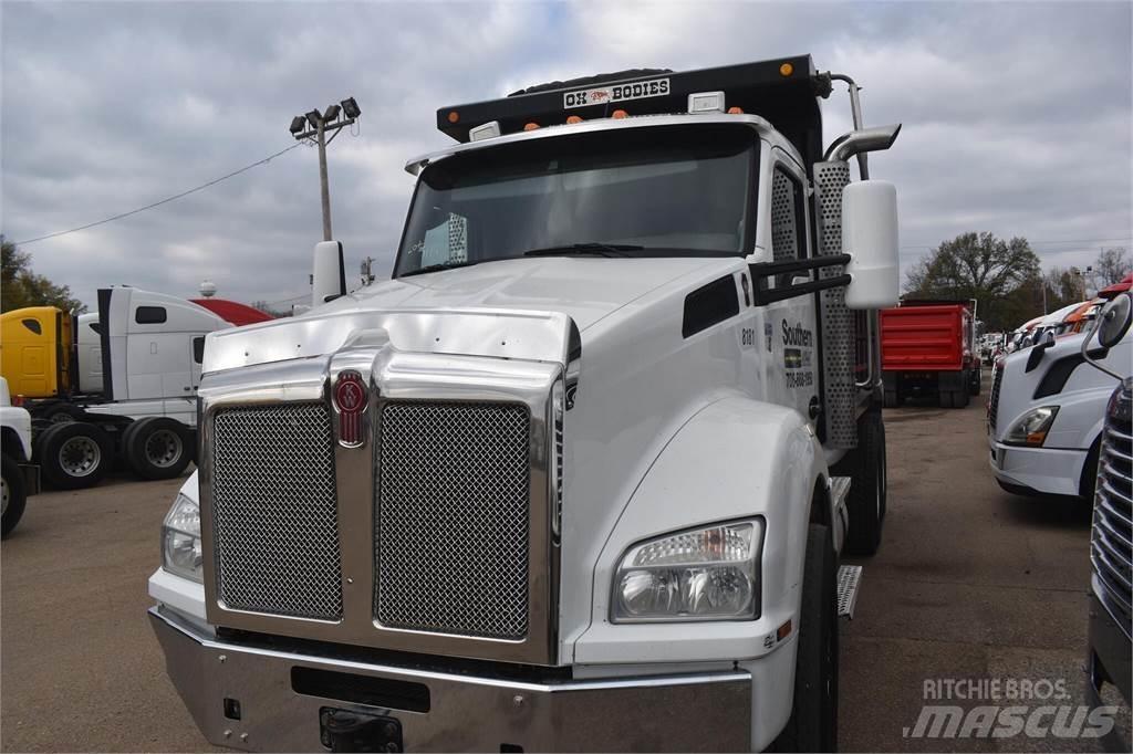 Kenworth T880 Savivarčių priekabų vilkikai