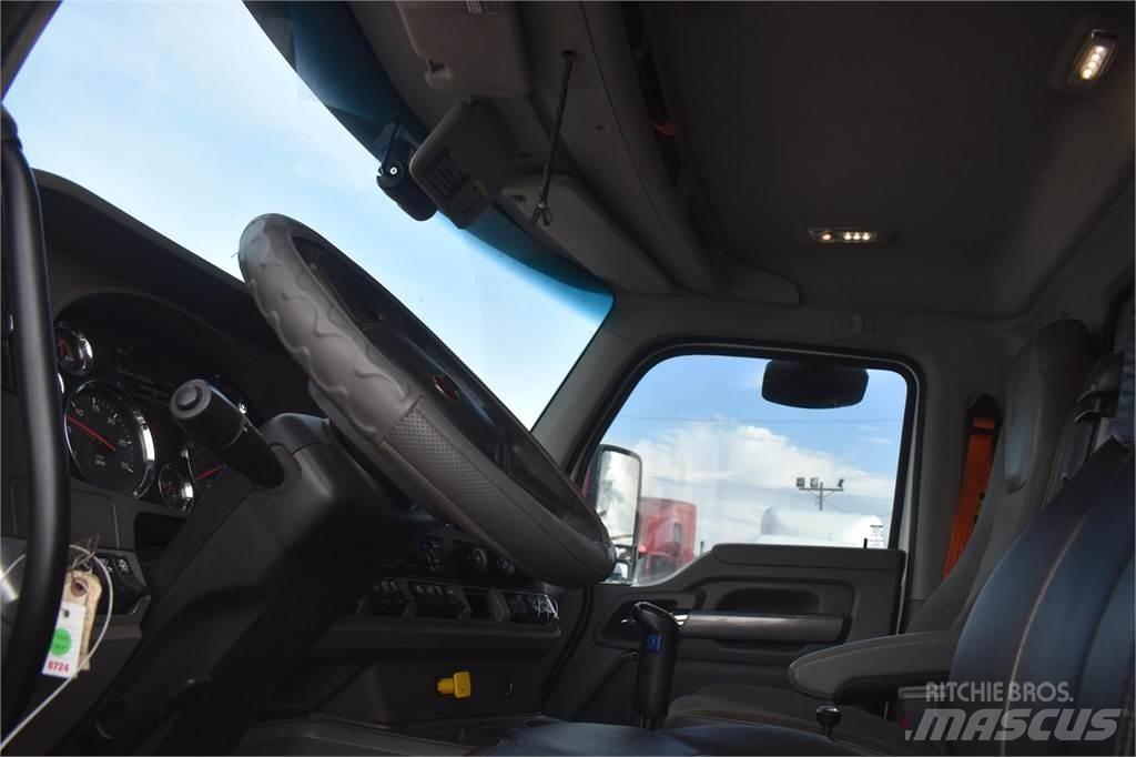 Kenworth T880 Savivarčių priekabų vilkikai