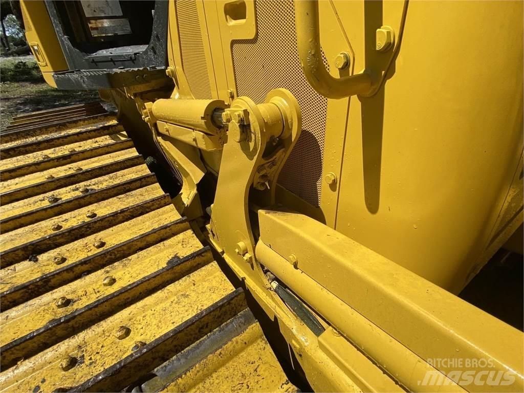 Komatsu D39PX-24 Vikšriniai buldozeriai