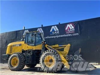 Komatsu WA270-8 Naudoti ratiniai krautuvai