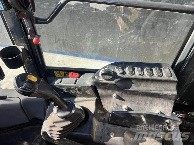 Komatsu WA270-8 Naudoti ratiniai krautuvai