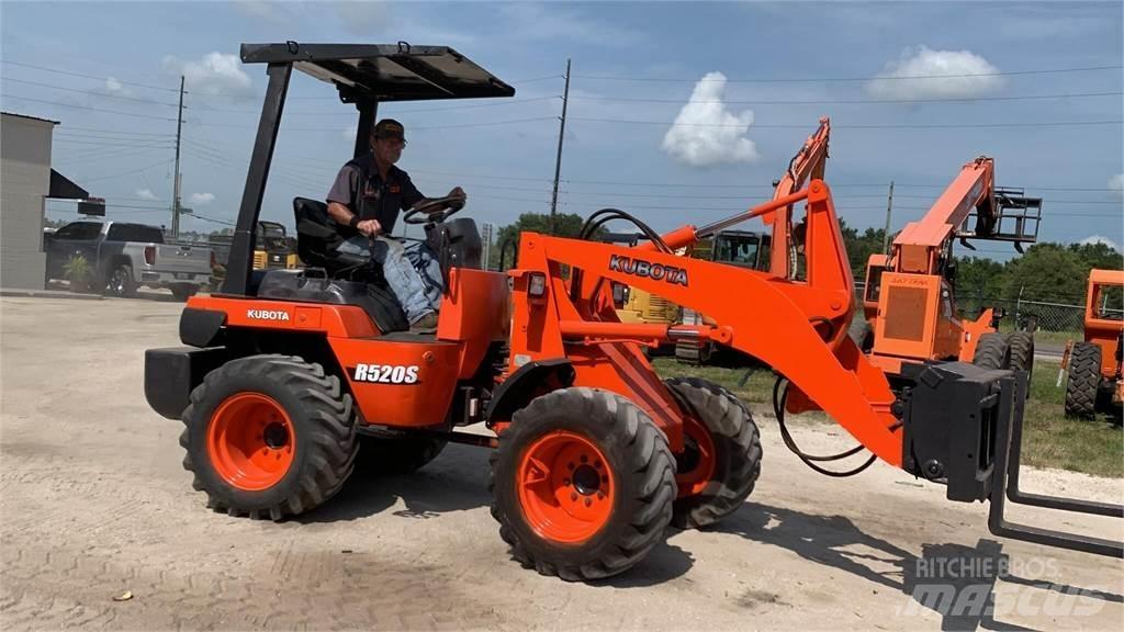 Kubota R520 Naudoti ratiniai krautuvai