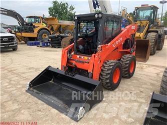 Kubota SSV75 Krautuvai su šoniniu pasukimu