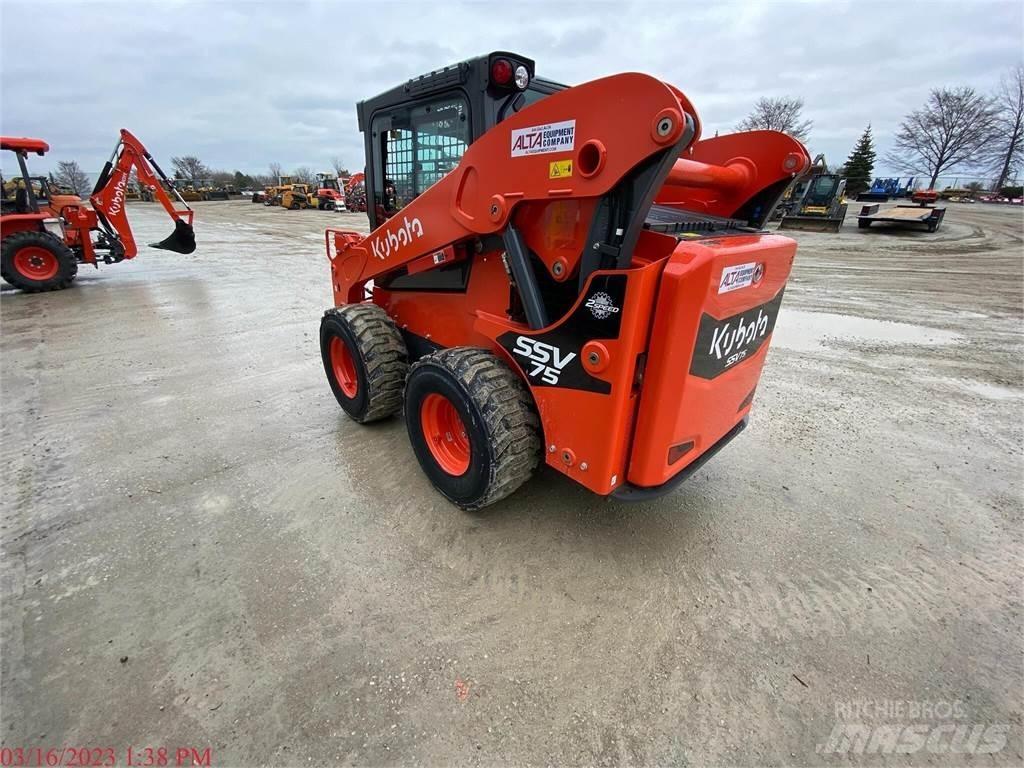 Kubota SSV75 Krautuvai su šoniniu pasukimu