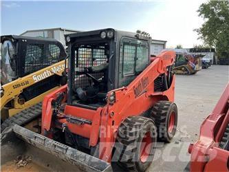 Kubota SSV75 Krautuvai su šoniniu pasukimu