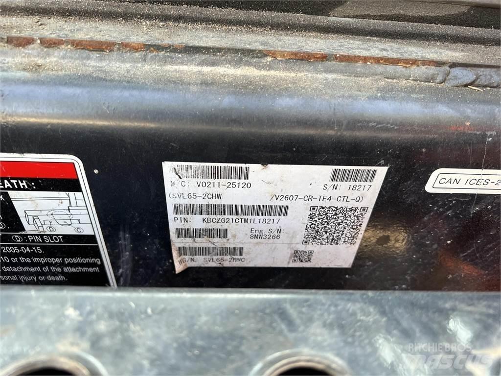 Kubota SVL65-2 Krautuvai su šoniniu pasukimu