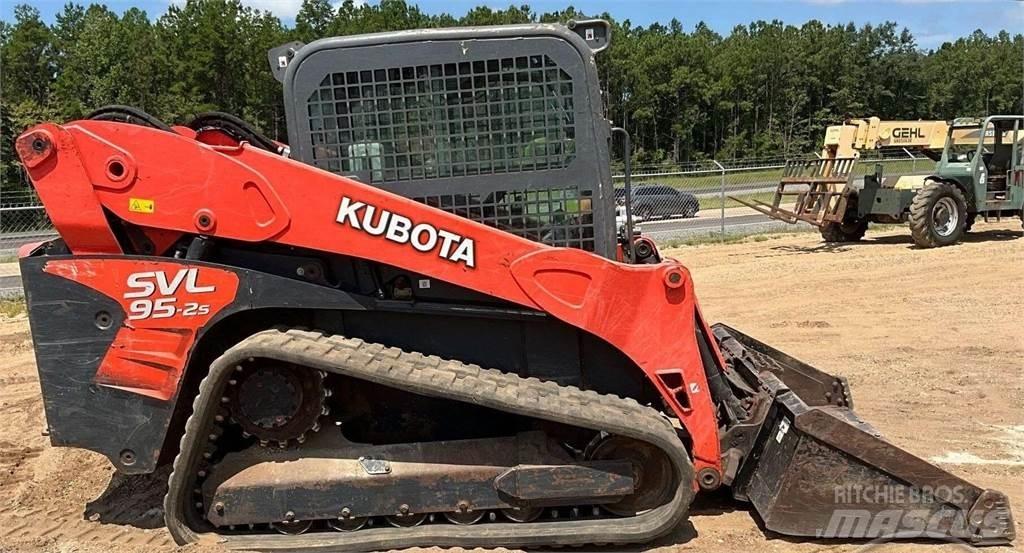 Kubota SVL95-2S Krautuvai su šoniniu pasukimu